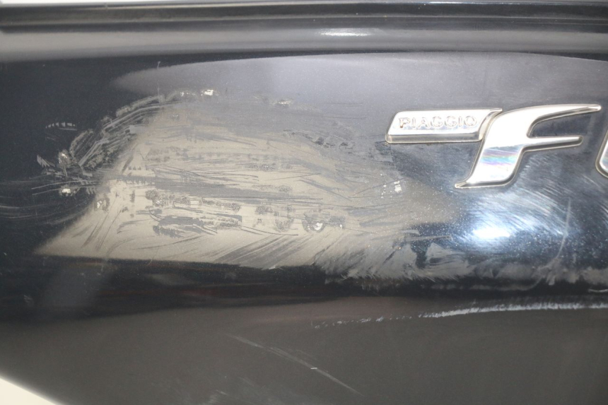 photo de FLANC ARRIERE GAUCHE PIAGGIO FLY 4T 50 (2013 - 2017) - État de surface