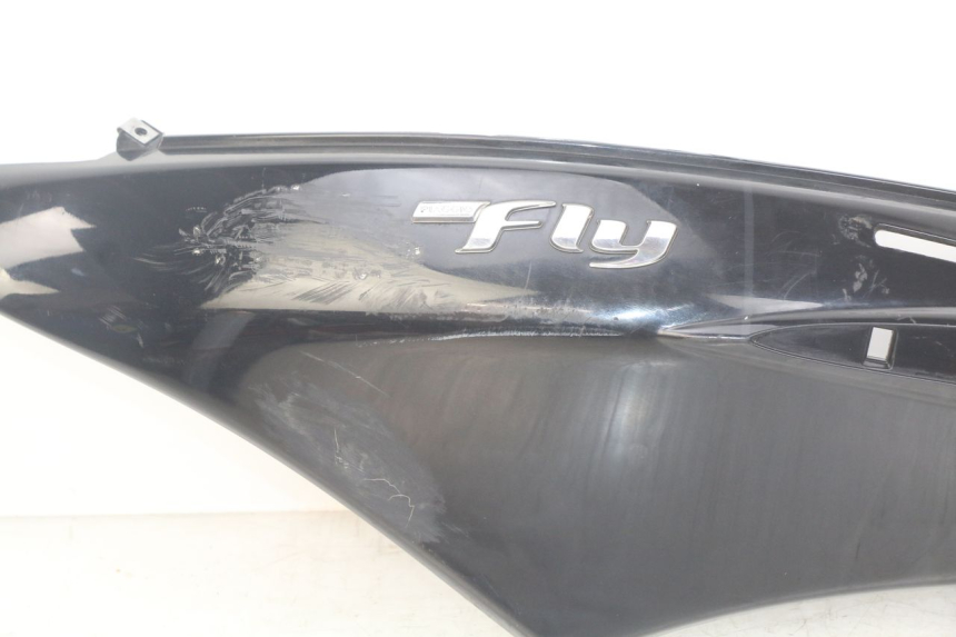 photo de FLANC ARRIERE GAUCHE PIAGGIO FLY 4T 50 (2013 - 2017) - Pièce contrôlée