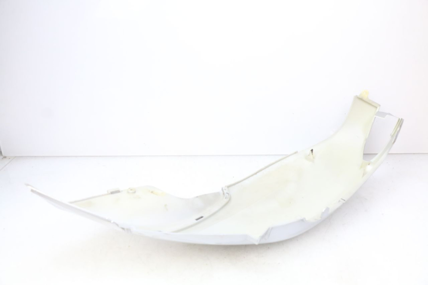 photo de FLANC ARRIERE GAUCHE PIAGGIO FLY 100 (2006 - 2010) - Points de fixation