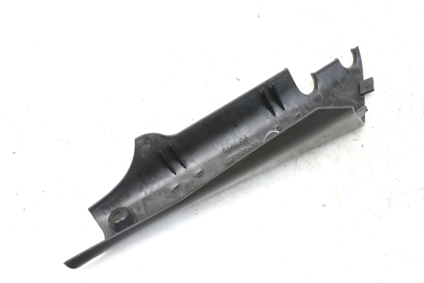 photo de FLANC ARRIERE GAUCHE DERBI GPR 50 (2004 - 2009) - Détail de la pièce