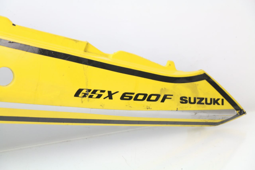 photo de FLANC ARRIERE GAUCHE SUZUKI GSXF GSX F 600 (1988 - 1997) - Gros plan technique