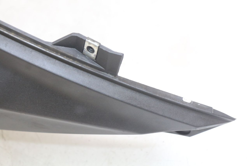 photo de FLANC ARRIERE GAUCHE SYM GTS EFI 125 (2012 - 2016) - Zoom état d’usage