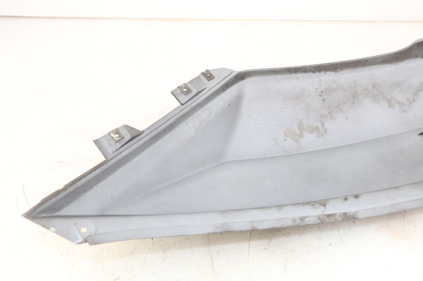 photo de FLANC ARRIERE GAUCHE SYM GTS EFI 125 (2012 - 2016) - Vue d’ensemble