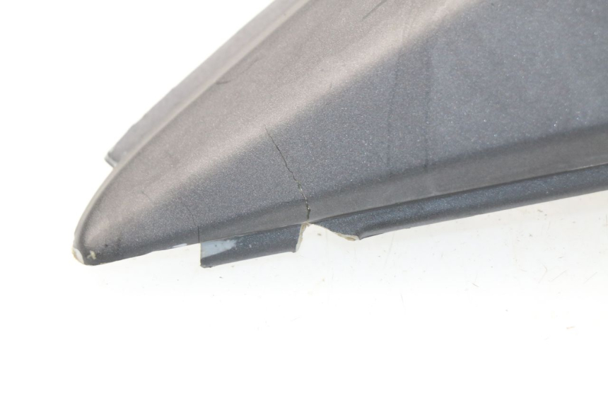 photo de FLANC ARRIERE GAUCHE SYM GTS EVO 125 (2009 - 2013) - Marquages et références