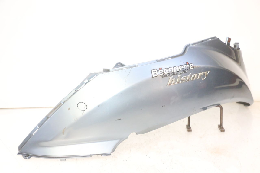 photo de FLANC ARRIERE GAUCHE DAELIM HISTORY 125 (2001 - 2002) - Détail de la pièce