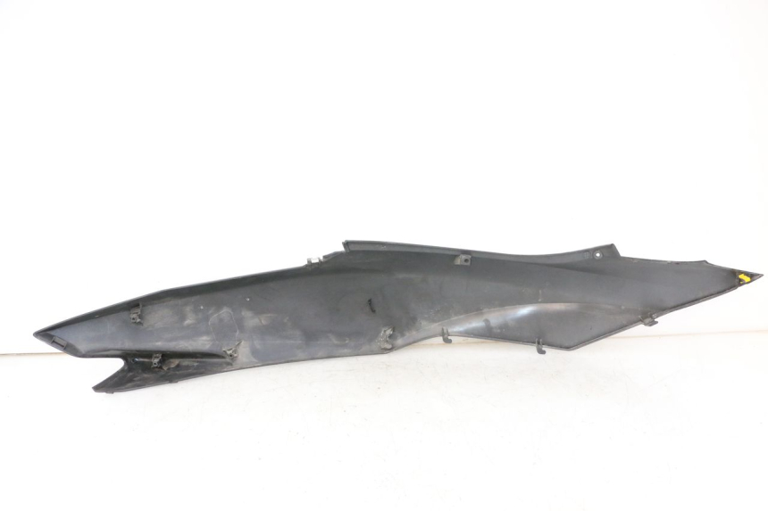 photo de FLANC ARRIERE GAUCHE HONDA PCX (JF57/JF64) 125 (2014 - 2018) - Points de fixation