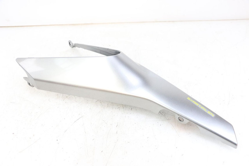 photo de FLANC ARRIERE GAUCHE HUSQVARNA SVARTPILEN 401 (2018 - 2023) - Vue d’ensemble