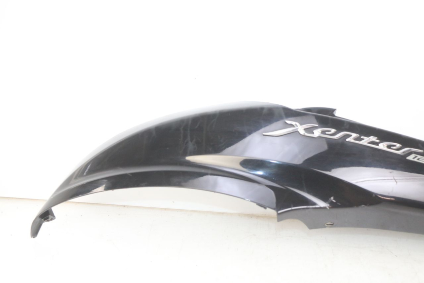 photo de FLANC ARRIERE GAUCHE YAMAHA HW XENTER 125 (2011 - 2017) - Détails caractéristiques