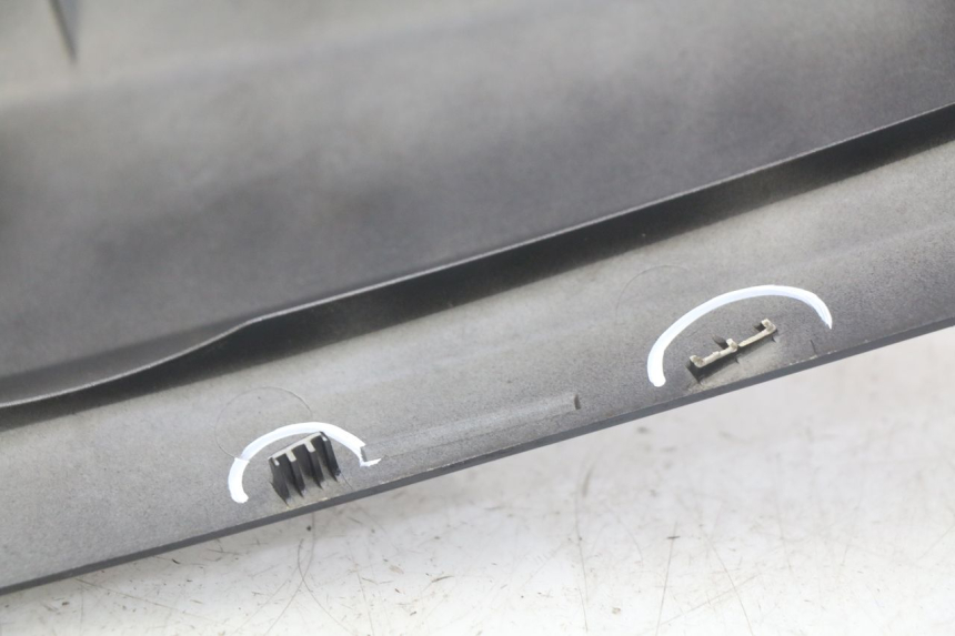 photo de FLANC ARRIERE GAUCHE YAMAHA HW XENTER 125 (2011 - 2017) - Zoom état d’usage