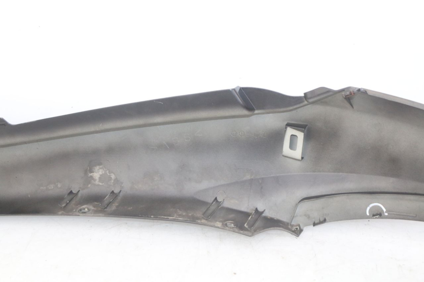 photo de FLANC ARRIERE GAUCHE YAMAHA HW XENTER 125 (2011 - 2017) - Gros plan technique