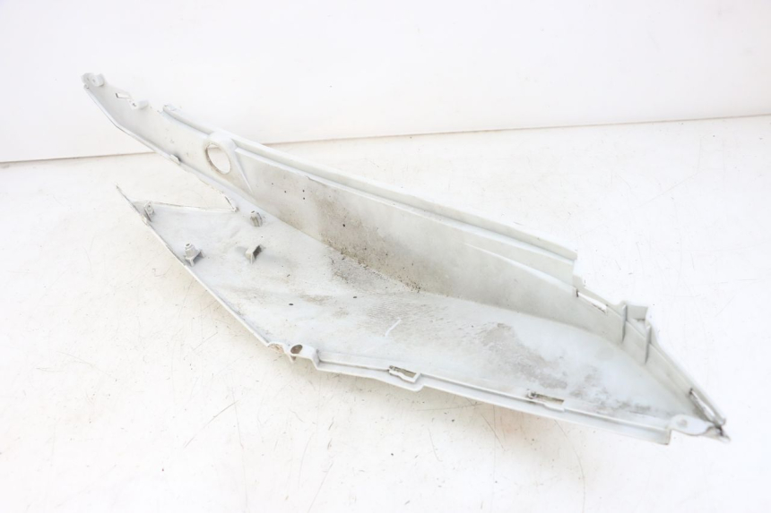 photo de FLANC ARRIERE GAUCHE SYM JET 14 4T 50 (2018 - 2022) - Gros plan technique