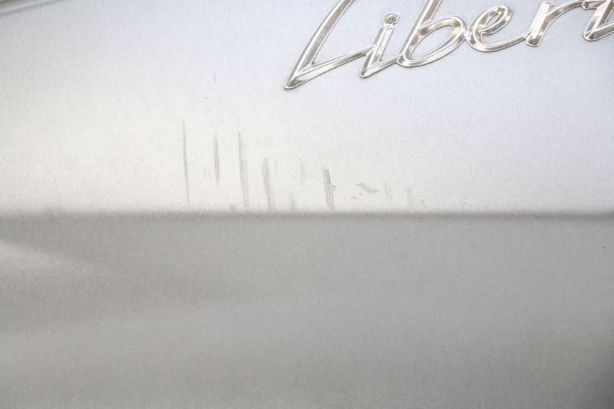 photo de FLANC ARRIERE GAUCHE PIAGGIO LIBERTY IGET 4T 50 (2015 - 2020) - État de surface