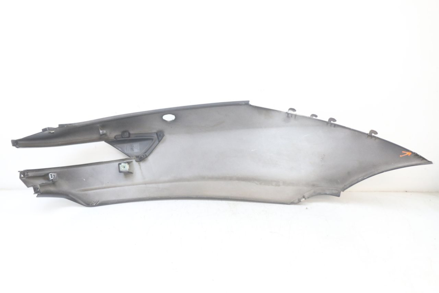 photo de FLANC ARRIERE GAUCHE PIAGGIO MP3 HPE 350 (2018 - 2020) - Points de fixation