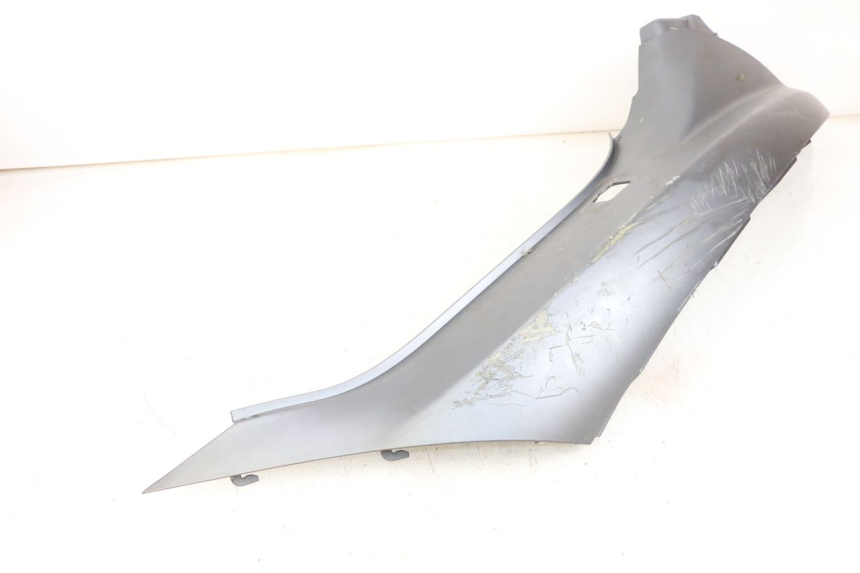 photo de FLANC ARRIERE GAUCHE PIAGGIO MP3 500 (2011 - 2015) - Points de fixation