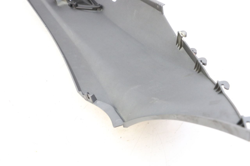 photo de FLANC ARRIERE GAUCHE PIAGGIO MP3 500 (2014 - 2017) - État de surface