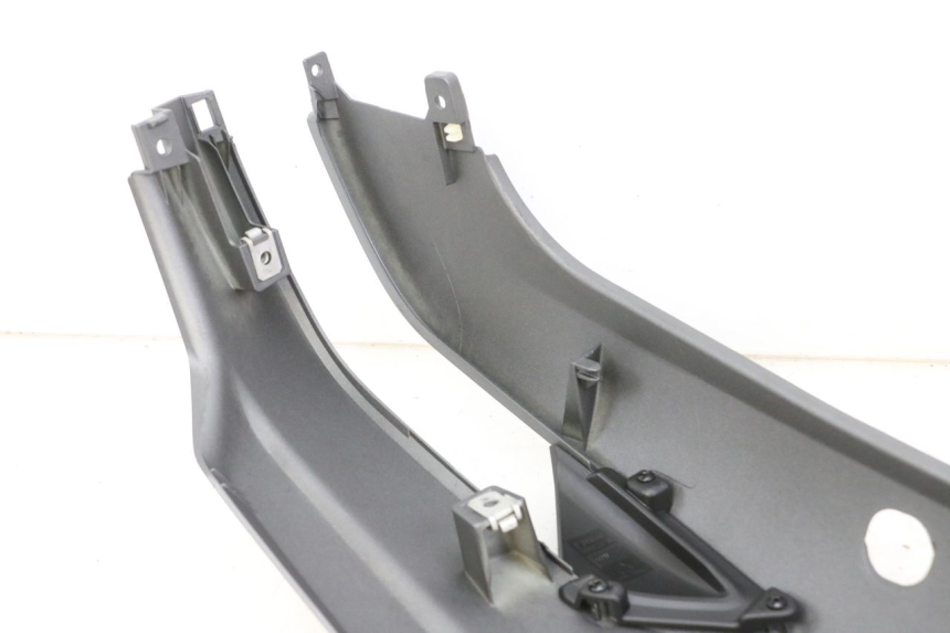 photo de FLANC ARRIERE GAUCHE PIAGGIO MP3 500 (2014 - 2017) - Pièce contrôlée