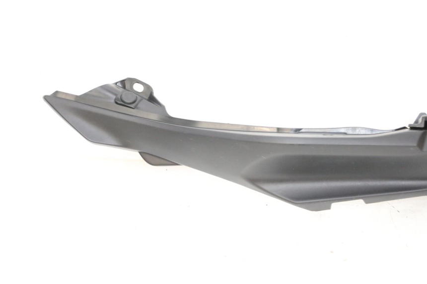 photo de FLANC ARRIERE GAUCHE YAMAHA MT-07 MT07 ABS 700 (2018 - 2020) - Détail de la pièce