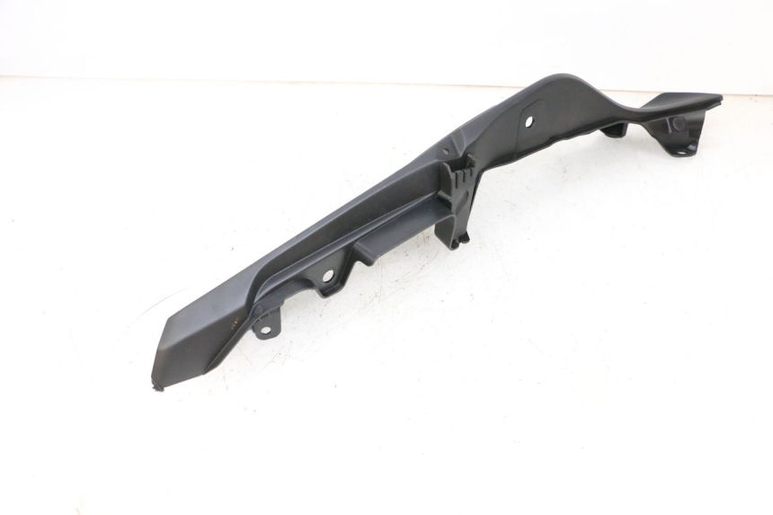 photo de FLANC ARRIERE GAUCHE YAMAHA MT-07 MT07 ABS 700 (2018 - 2020) - Points de fixation