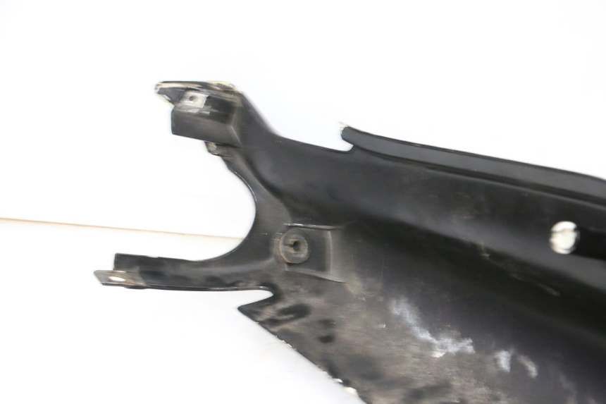 photo de FLANC ARRIERE GAUCHE HONDA NSR R 125 (1994 - 2003) - Points de fixation