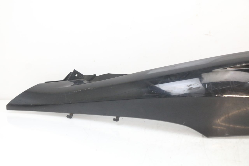 photo de FLANC ARRIERE GAUCHE HONDA PCX (JF28) 125 (2009 - 2011) - Détail de la pièce
