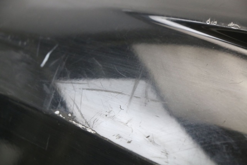 photo de FLANC ARRIERE GAUCHE HONDA PCX (JF28) 125 (2009 - 2011) - Détails caractéristiques