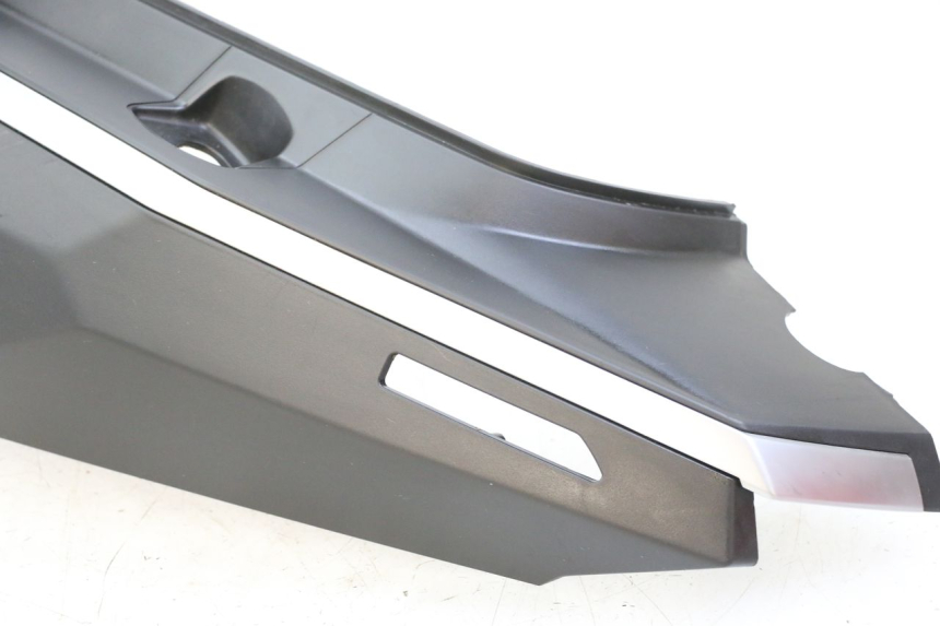 photo de FLANC ARRIERE GAUCHE PEUGEOT TWEET 4T 50 (2023 - 2025) - Zoom composants