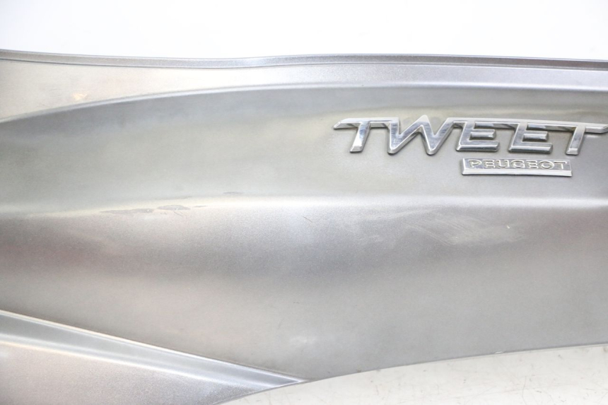 photo de FLANC ARRIERE GAUCHE PEUGEOT TWEET 4T 50 (2014 - 2019) - Détails caractéristiques