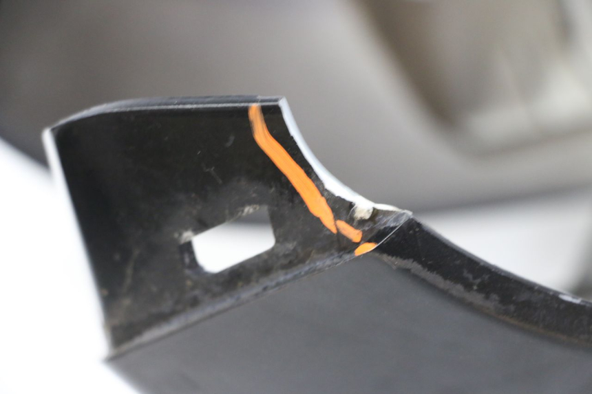 photo de FLANC ARRIERE GAUCHE PEUGEOT VIVACITY 125 (2010 - 2017) - Gros plan technique