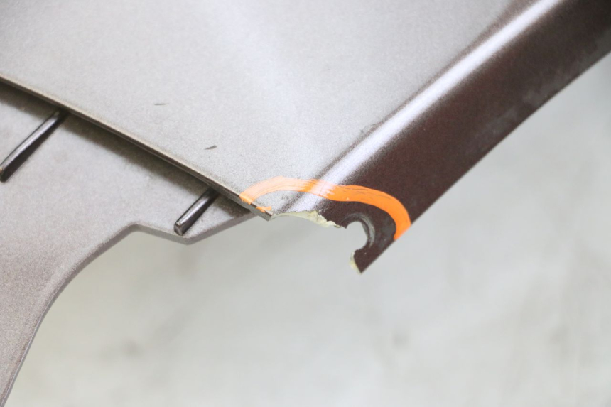 photo de FLANC ARRIERE GAUCHE PEUGEOT VIVACITY 125 (2010 - 2017) - Marquages et références