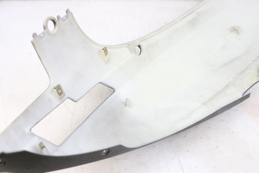 photo de FLANC ARRIERE GAUCHE EFUN PUSA 1 - Gros plan technique