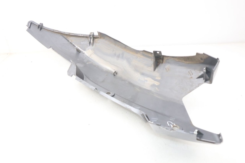 photo de FLANC ARRIERE GAUCHE DAELIM S2 125 (2006 - 2007) - État de surface