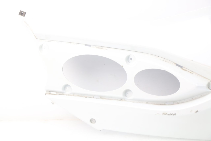 photo de FLANC ARRIERE GAUCHE DAELIM S3 125 (2010 - 2017) - Détails caractéristiques