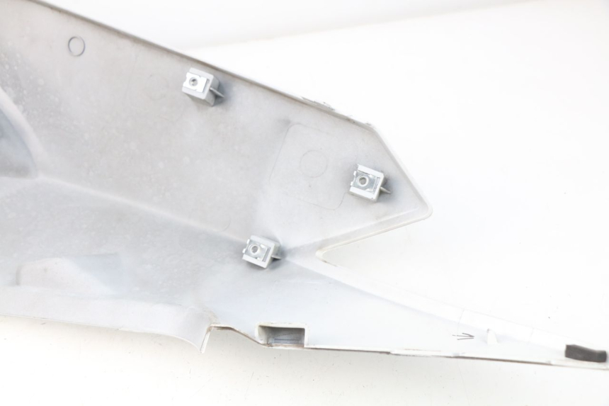 photo de FLANC ARRIERE GAUCHE DAELIM S3 125 (2010 - 2017) - Vue d’ensemble