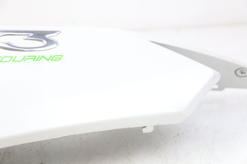 photo de FLANC ARRIERE GAUCHE DAELIM S3 125 (2010 - 2017) - Détail de la pièce