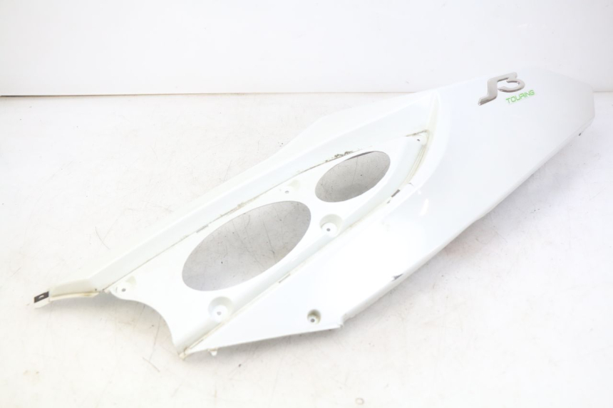 photo de FLANC ARRIERE GAUCHE DAELIM S3 125 (2010 - 2017) - Détails caractéristiques