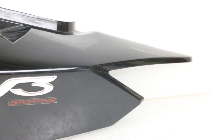 photo de FLANC ARRIERE GAUCHE DAELIM S3 125 (2010 - 2017) - Détails caractéristiques