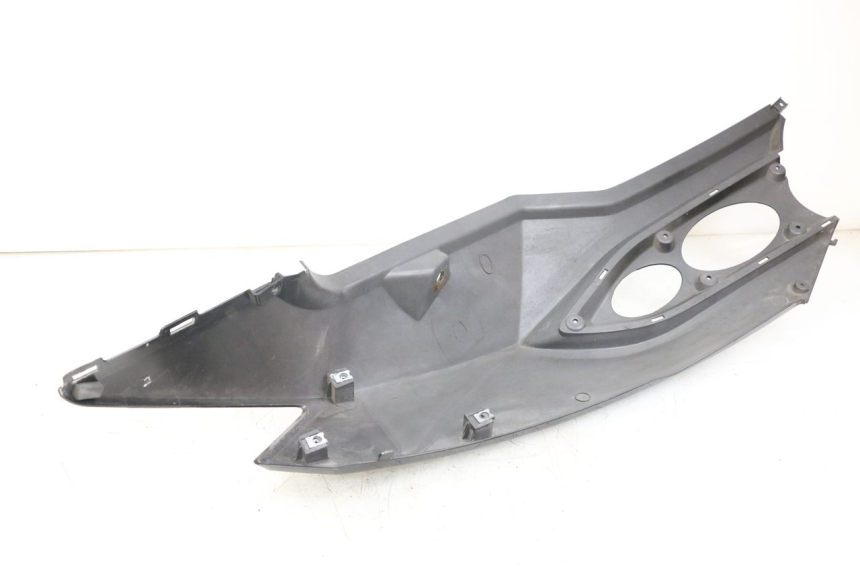 photo de FLANC ARRIERE GAUCHE DAELIM S3 125 (2010 - 2017) - Autre angle de vue