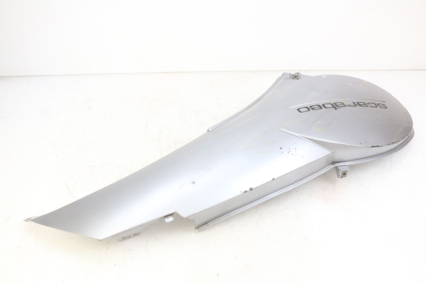 photo de FLANC ARRIERE GAUCHE APRILIA SCARABEO LIGHT 125 (2007 - 2011) - Gros plan technique