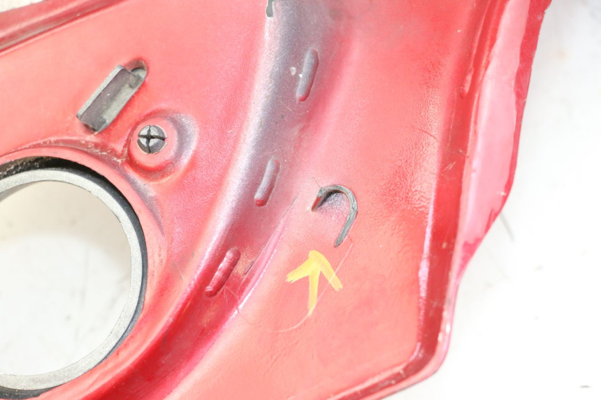 photo de FLANC ARRIERE GAUCHE TRIUMPH SPRINT 900 (1995 - 1998) - Zoom état d’usage