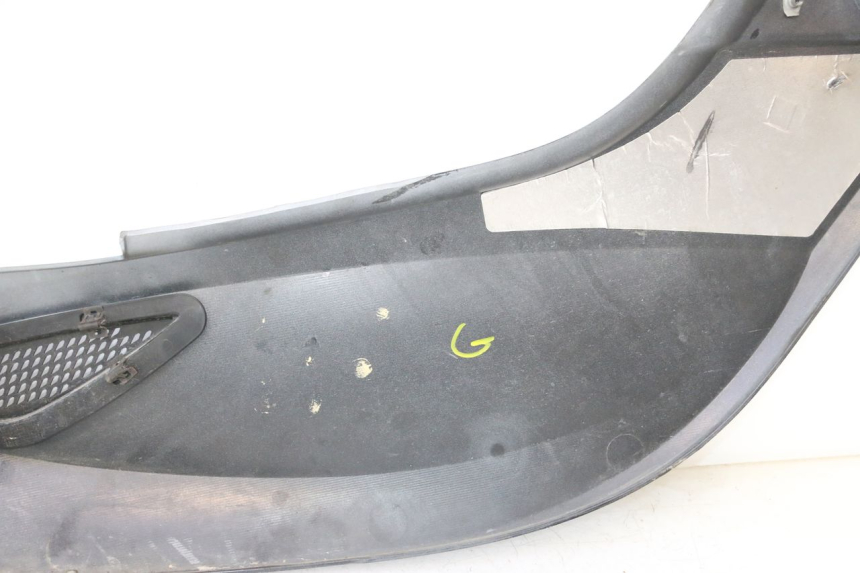 photo de FLANC ARRIERE GAUCHE CAN-AM SPYDER RS 1000 (2008 - 2012) - État de surface