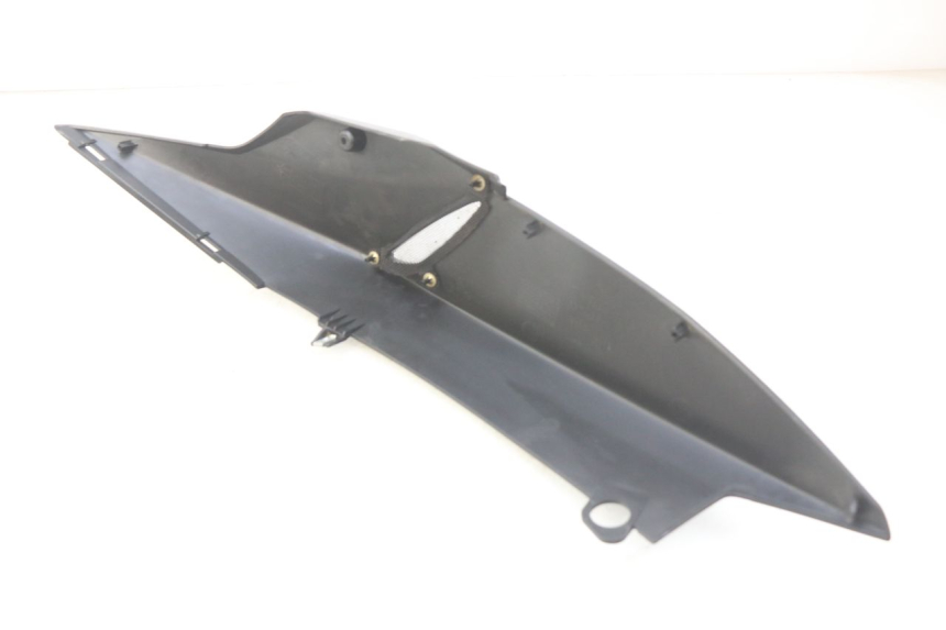 photo de FLANC ARRIERE GAUCHE APRILIA SR 2T 50 (2012 - 2017) - Zoom état d’usage