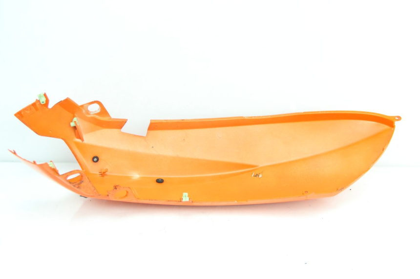 photo de FLANC ARRIERE GAUCHE PEUGEOT STREETZONE 2T 50 (2014 - 2019) - Gros plan technique