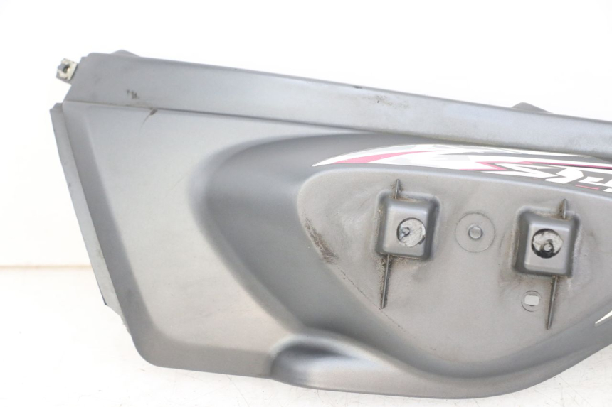 photo de FLANC ARRIERE GAUCHE MBK STUNT NAKED 50 (2004 - 2018) - Zoom composants