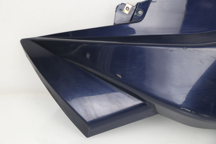 photo de FLANC ARRIERE GAUCHE PEUGEOT SUM UP 125 (2008 - 2013) - Détails caractéristiques