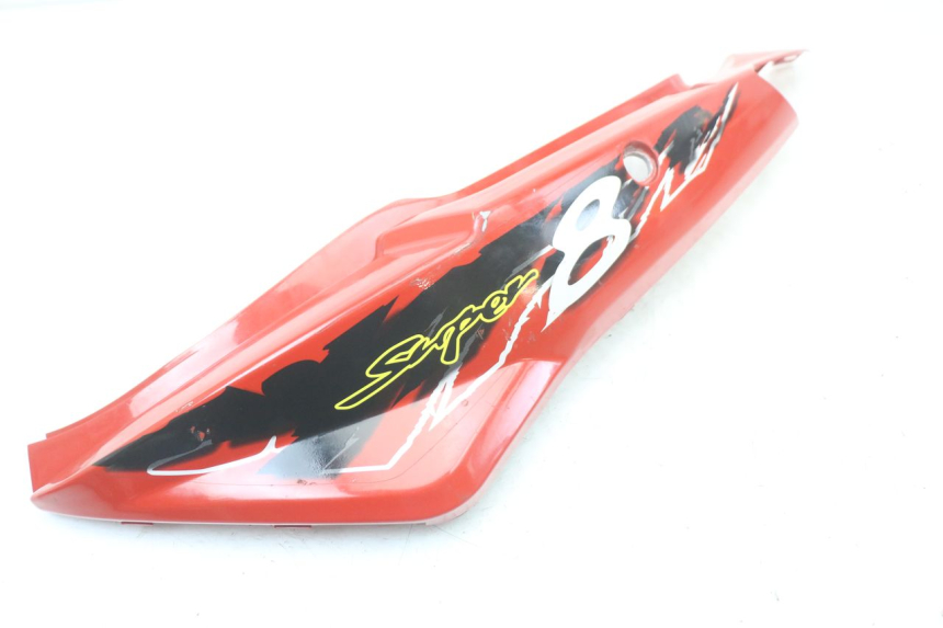 photo de FLANC ARRIERE GAUCHE KYMCO SUPER 8 125 (2008 - 2015) - Détail de la pièce