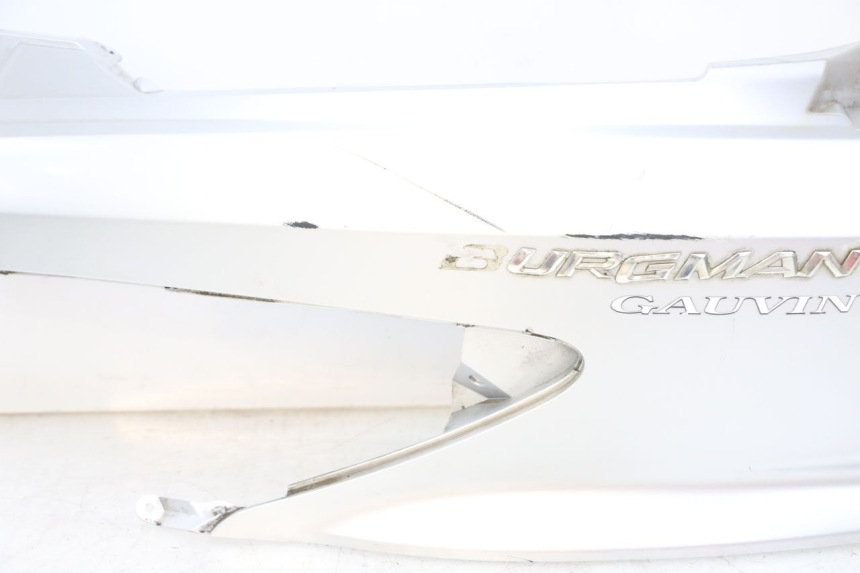 photo de FLANC ARRIERE GAUCHE SUZUKI BURGMAN 125 (2007 - 2014) - Vue rapprochée