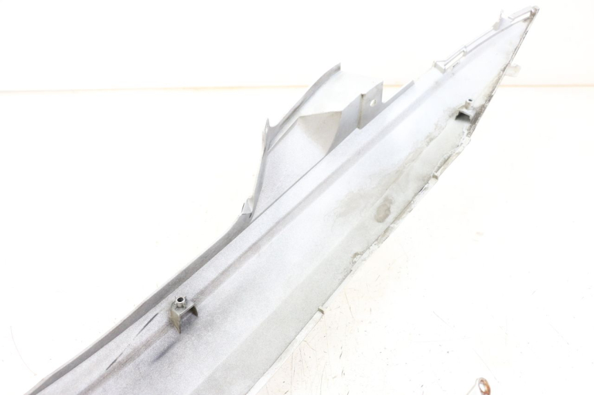 photo de FLANC ARRIERE GAUCHE SUZUKI BURGMAN 125 (2007 - 2014) - Vue d’ensemble