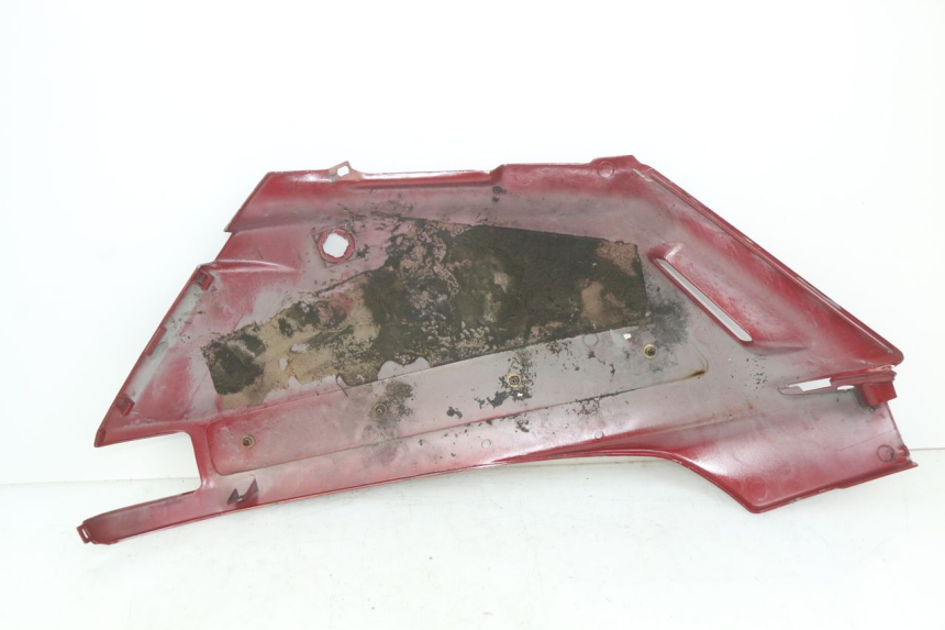 photo de FLANC ARRIERE GAUCHE PEUGEOT SV 125 (1991 - 1994) - Gros plan technique