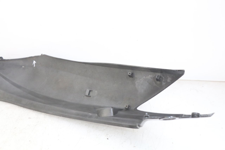 photo de FLANC ARRIERE GAUCHE SYM SYMPHONY 125 (2009 - 2015) - Détail de la pièce