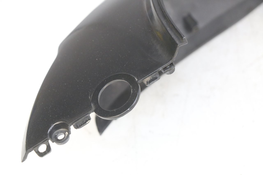 photo de FLANC ARRIERE GAUCHE SYM SYMPHONY 125 (2009 - 2015) - Points de fixation